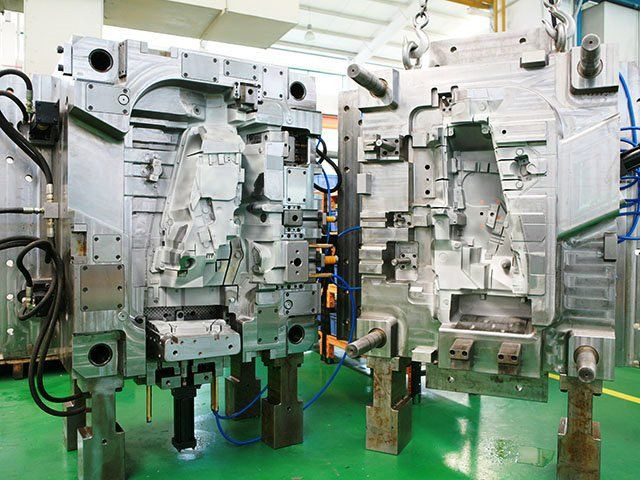 Manufacturer Of High Quality Qutomotive Interior And Exterior Plastic Injection Moulds